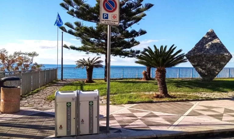 2 Nascondigli Geocaching Punto Di Rilievo &ndash; Contenitore Micro D5 Per Citt&agrave;, By GEO-VERSAND